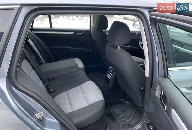 Універсал Skoda Superb 2013 в Ярмолинцях