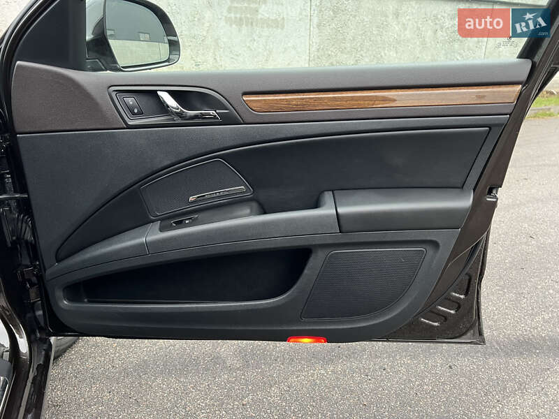 Универсал Skoda Superb 2014 в Киеве фото 29 Универсал Skoda Superb 2014 в Киеве