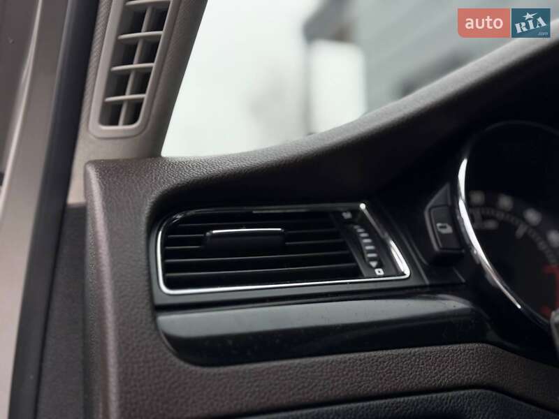 Универсал Skoda Superb 2012 в Ровно фото 27 Универсал Skoda Superb 2012 в Ровно