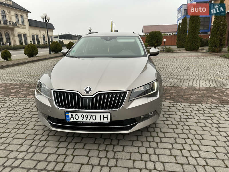 Skoda Superb 2016