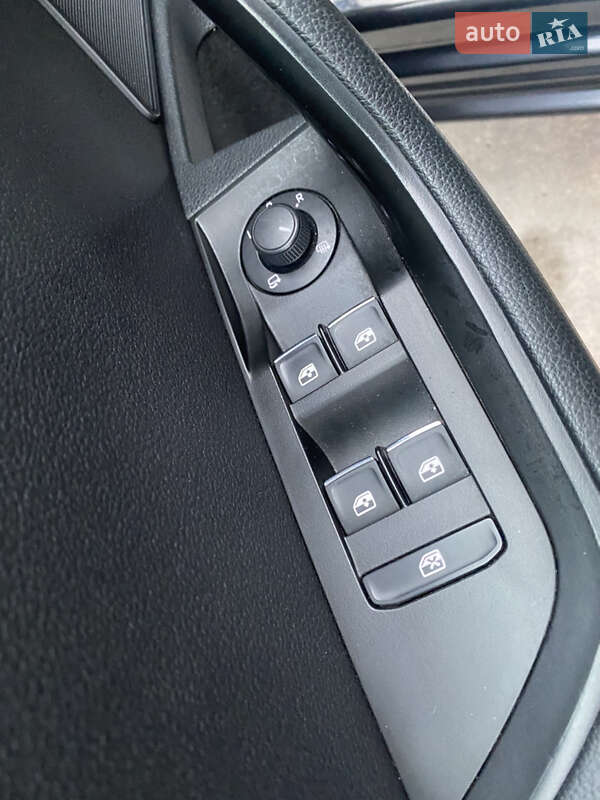 Універсал Skoda Superb 2015 в Києві фото 11 Універсал Skoda Superb 2015 в Києві