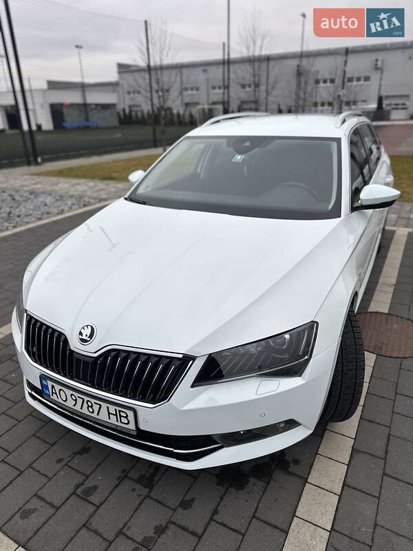 Універсал Skoda Superb 2017 в Мукачевому