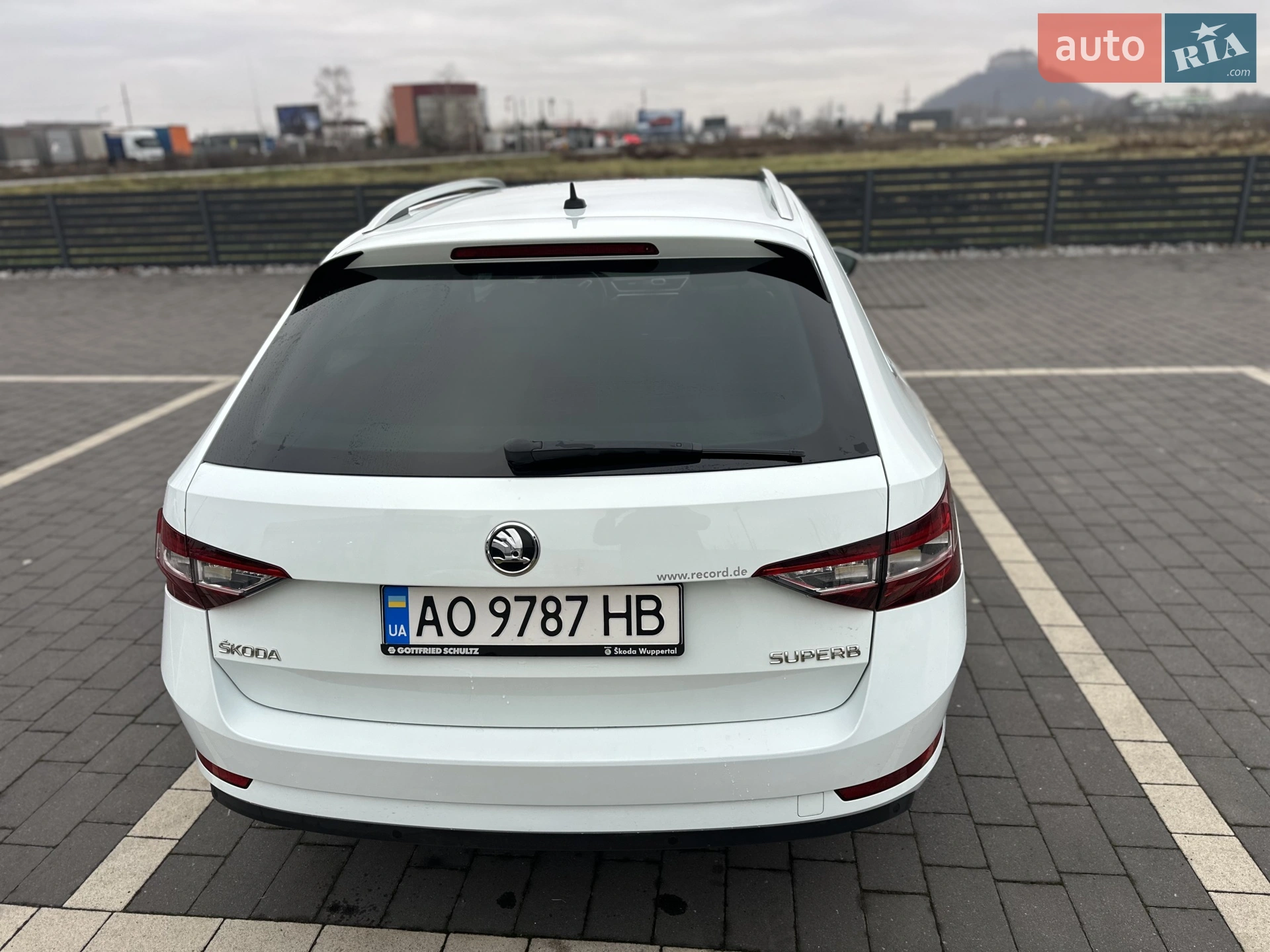 2017 Skoda Superb - мініатюра 13