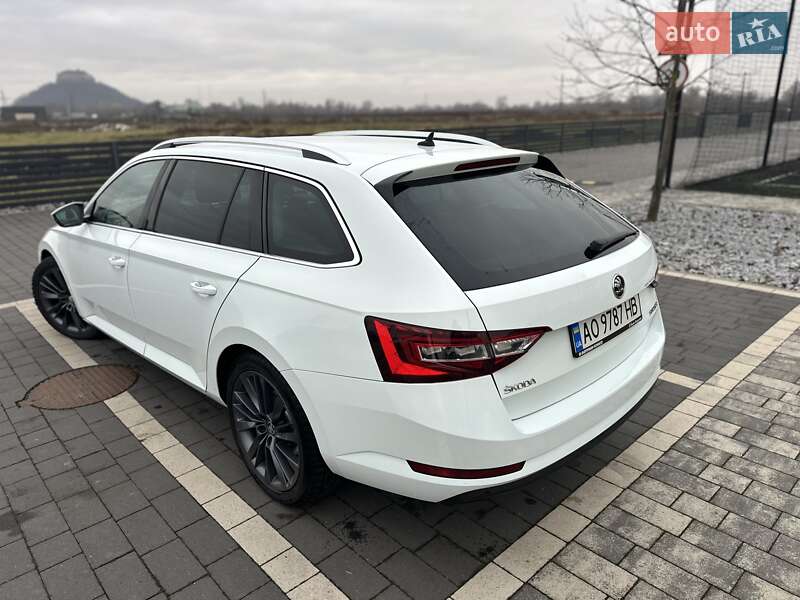 Універсал Skoda Superb 2017 в Мукачевому