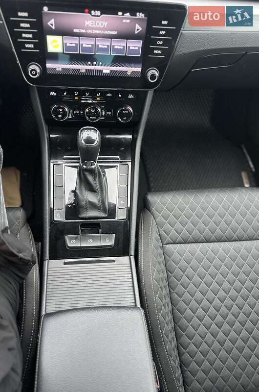 Універсал Skoda Superb 2017 в Мукачевому