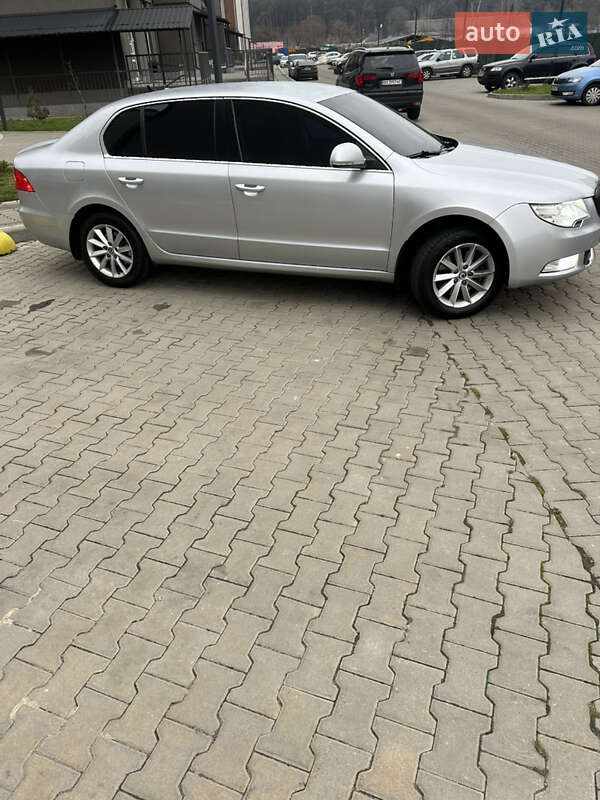 Лифтбек Skoda Superb 2010 в Киеве фото 4 Лифтбек Skoda Superb 2010 в Киеве