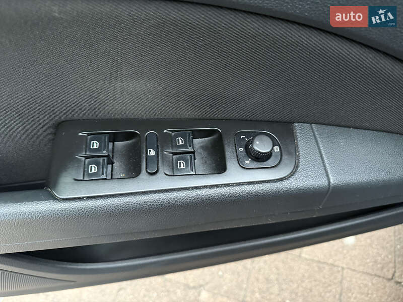 Лифтбек Skoda Superb 2011 в Житомире