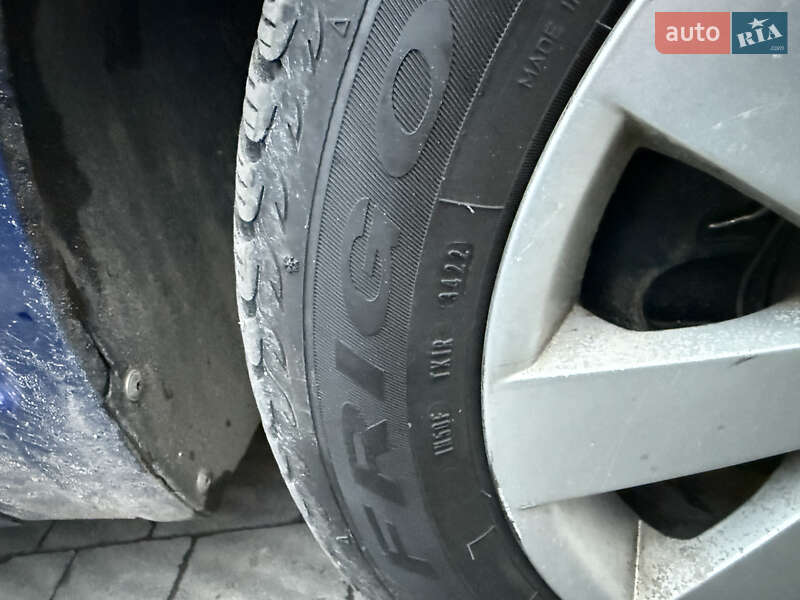 Ліфтбек Skoda Superb 2002 в Львові