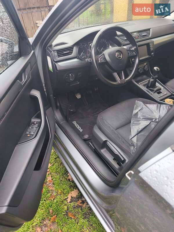 Універсал Skoda Superb 2015 в Шепетівці
