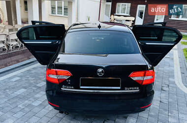 Лифтбек Skoda Superb 2015 в Солотвине