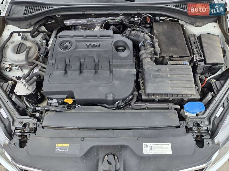 Універсал Skoda Superb 2016 в Бучачі