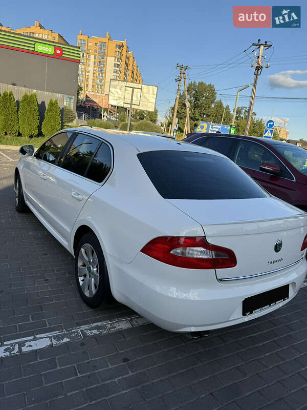 Лифтбек Skoda Superb 2012 в Петропавловской Борщаговке фото 3 Лифтбек Skoda Superb 2012 в Петропавловской Борщаговке