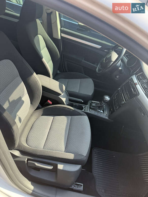 Лифтбек Skoda Superb 2012 в Петропавловской Борщаговке фото 17 Лифтбек Skoda Superb 2012 в Петропавловской Борщаговке