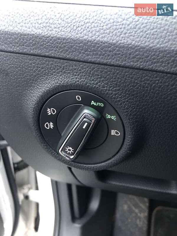 Универсал Skoda Superb 2018 в Ровно