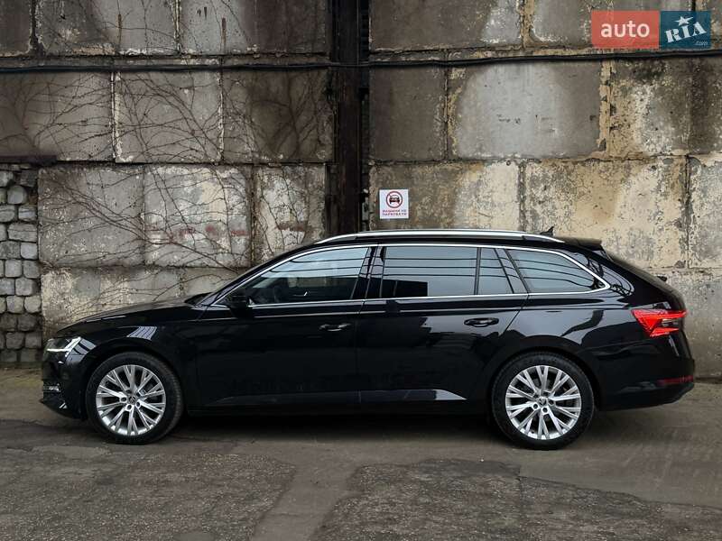 Універсал Skoda Superb 2021 в Львові