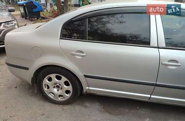 Ліфтбек Skoda Superb 2006 в Білій Церкві