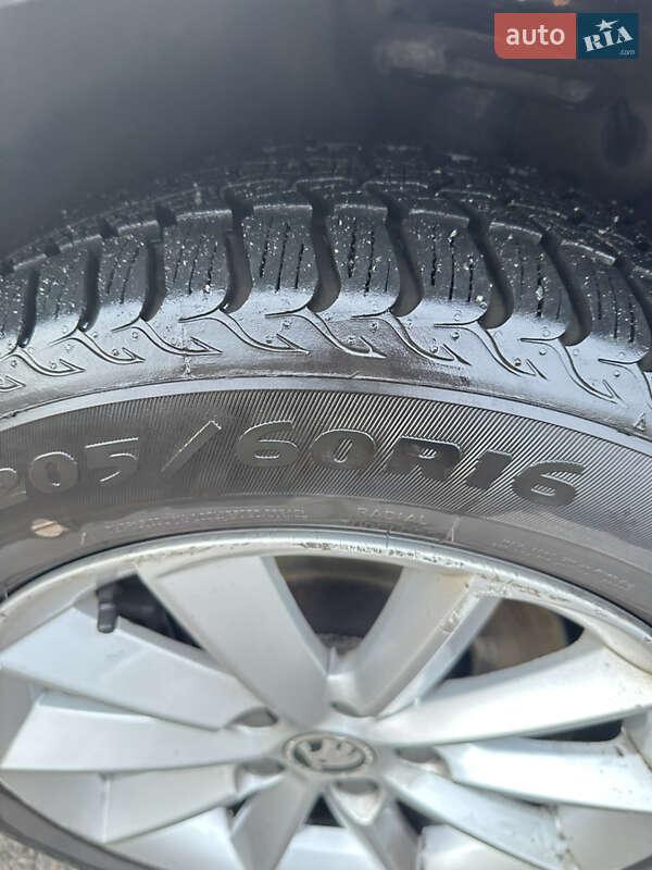 Ліфтбек Skoda Superb 2013 в Кривому Розі фото 11 Ліфтбек Skoda Superb 2013 в Кривому Розі