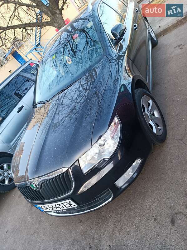 Skoda Superb 2010 Skoda Superb 2010