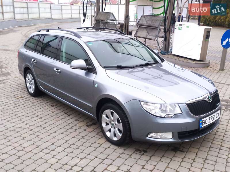 Универсал Skoda Superb 2011 в Тернополе фото 2 Универсал Skoda Superb 2011 в Тернополе