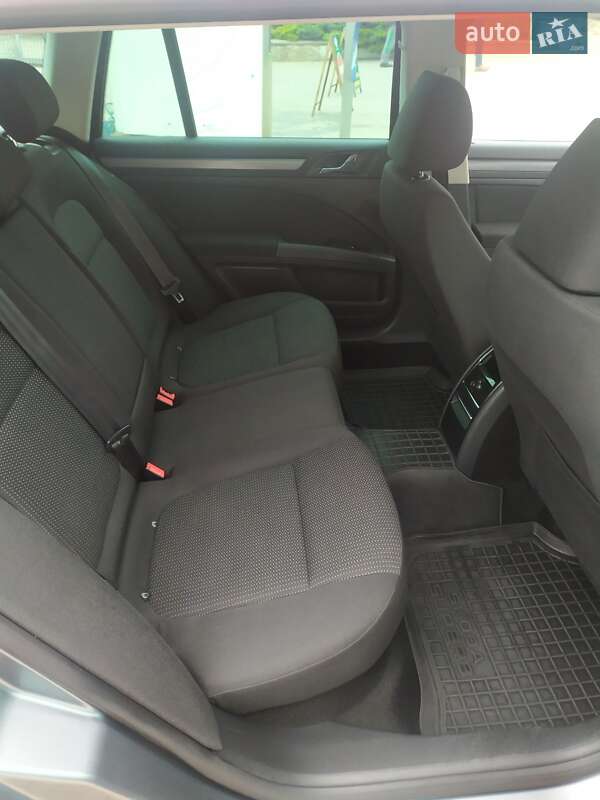 Универсал Skoda Superb 2011 в Тернополе фото 12 Универсал Skoda Superb 2011 в Тернополе