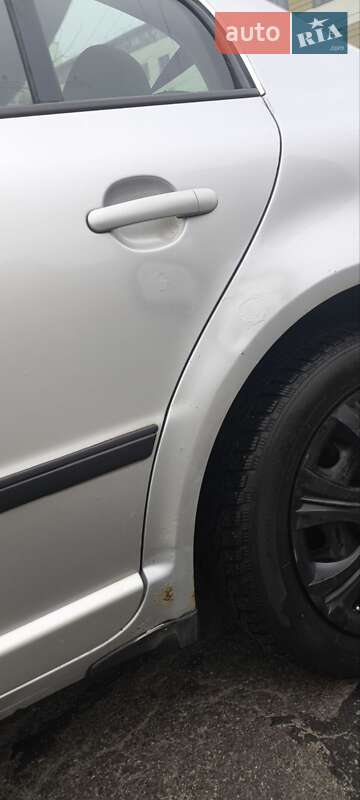 Лифтбек Skoda Superb 2007 в Киеве фото 8 Лифтбек Skoda Superb 2007 в Киеве