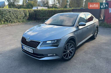 Лифтбек Skoda Superb 2016 в Киеве