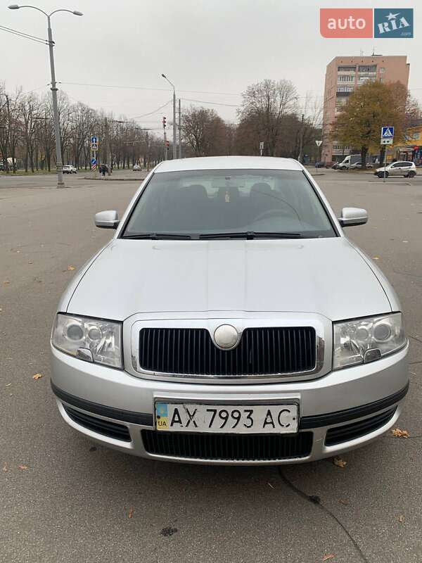 Skoda Superb 2004 Skoda Superb 2004