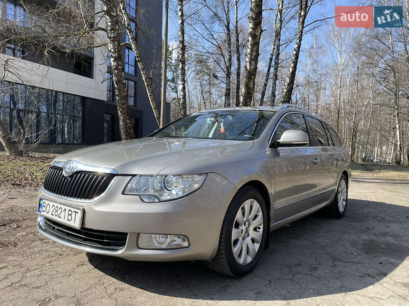 Универсал Skoda Superb 2010 в Тернополе