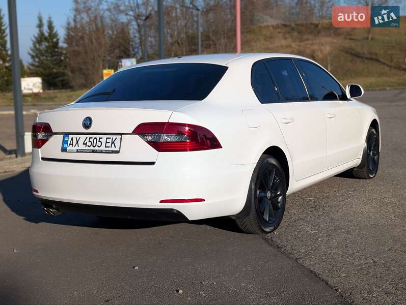 Ліфтбек Skoda Superb 2013 в Харкові