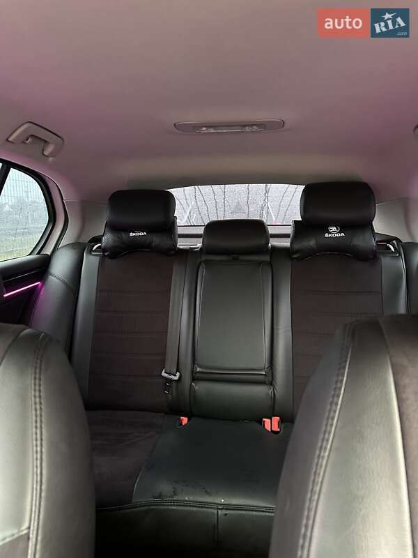 Ліфтбек Skoda Superb 2013 в Звягелі