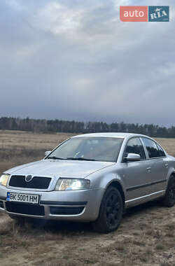 Лифтбек Skoda Superb 2003 в Владимирце