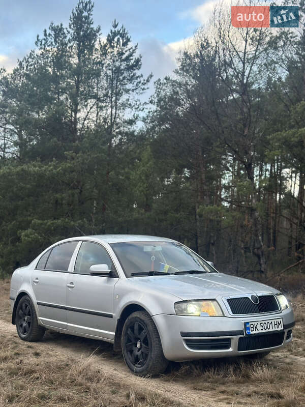 Лифтбек Skoda Superb 2003 в Владимирце фото 3 Лифтбек Skoda Superb 2003 в Владимирце