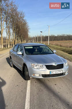Ліфтбек Skoda Superb 2011 в Львові