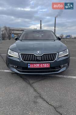 Лифтбек Skoda Superb 2017 в Кривом Роге