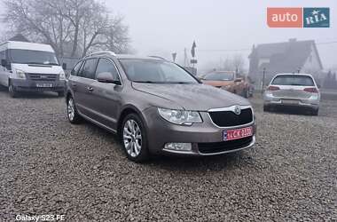 Универсал Skoda Superb 2014 в Тернополе