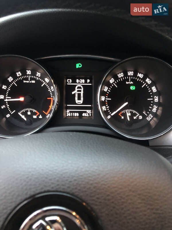 Универсал Skoda Superb 2014 в Тернополе фото 29 Универсал Skoda Superb 2014 в Тернополе