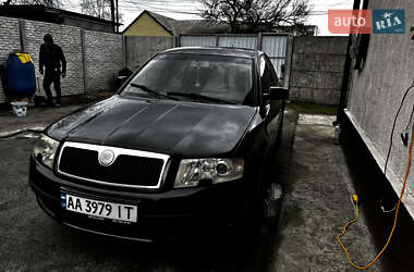 Ліфтбек Skoda Superb 2006 в Дніпрі
