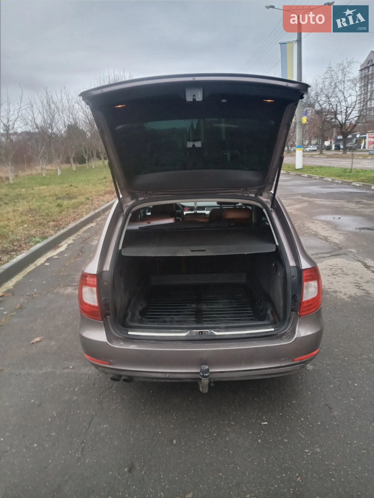 2010 Skoda Superb - мініатюра 5
