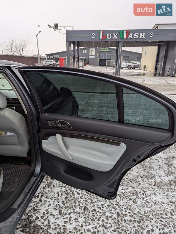 Лифтбек Skoda Superb 2007 в Луцке