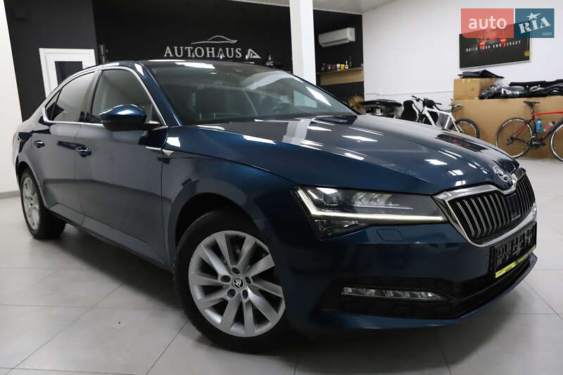 Лифтбек Skoda Superb 2020 в Дрогобыче