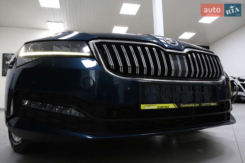 Лифтбек Skoda Superb 2020 в Дрогобыче