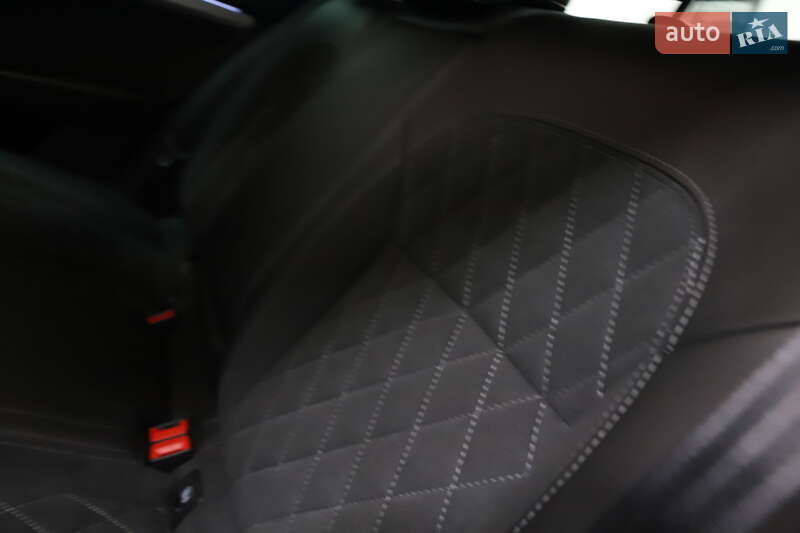 Лифтбек Skoda Superb 2020 в Дрогобыче