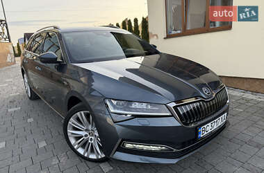 Універсал Skoda Superb 2020 в Дрогобичі