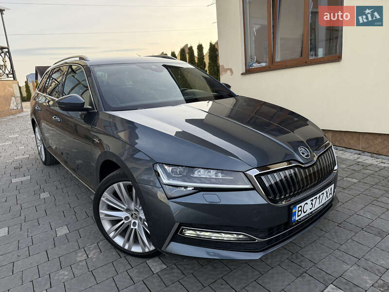 Універсал Skoda Superb 2020 в Дрогобичі