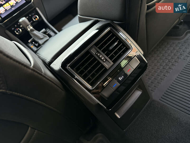Універсал Skoda Superb 2020 в Дрогобичі