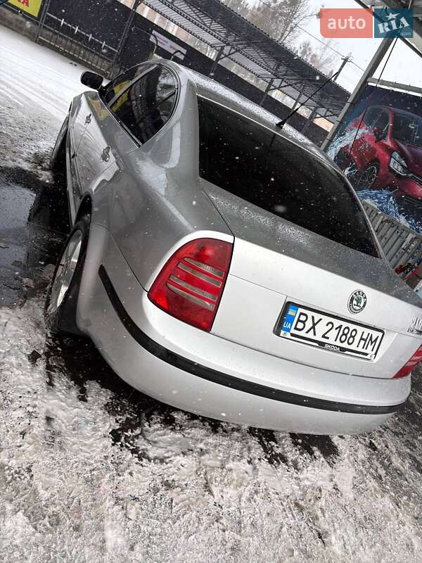 Ліфтбек Skoda Superb 2005 в Шепетівці