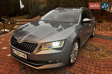 Універсал Skoda Superb 2017 в Хусті