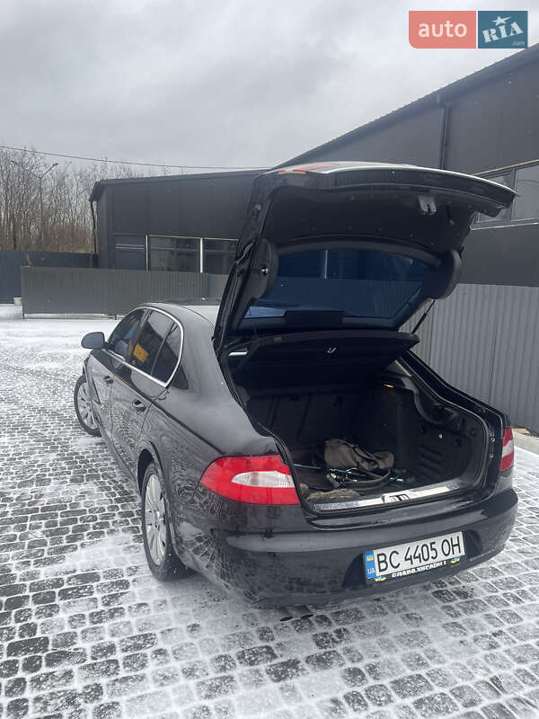 Ліфтбек Skoda Superb 2012 в Шептицькому