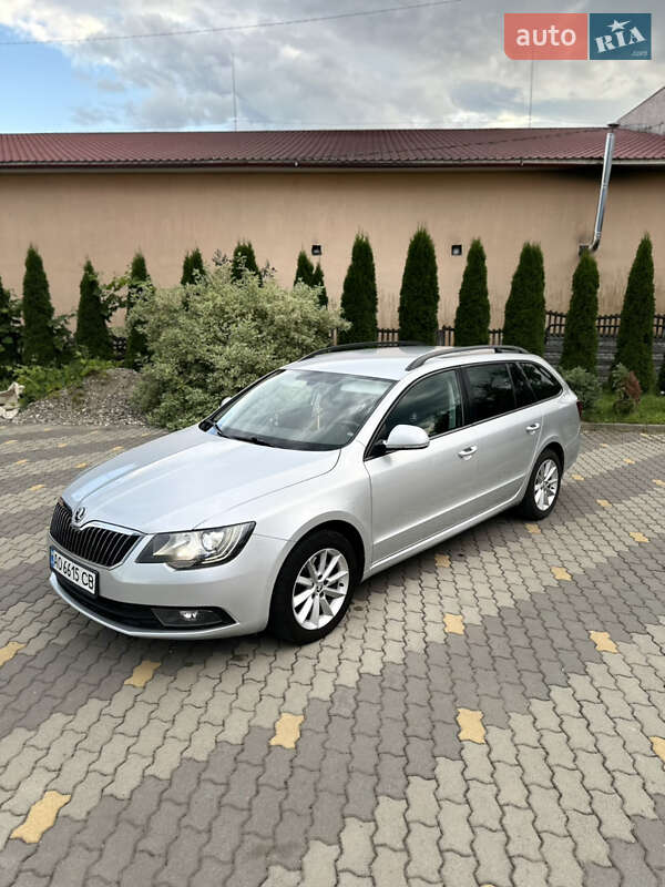 Універсал Skoda Superb 2014 в Іршаві