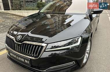 Лифтбек Skoda Superb 2021 в Киеве